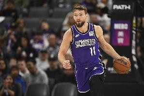 美记：如果国王未来没有明确方向 小萨博尼斯很可能会申请交易