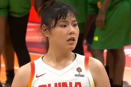天博体育内容-女篮内线展最佳效果！李月汝统治攻守，韩旭稳得分，张子宇再进步|中国女篮|马里女篮|篮板|比赛|球队_新浪体育_新浪新闻