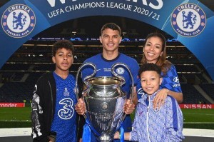 天博中国-弟媳批大巴黎：签拉莫斯两年 他年纪跟我去年一样